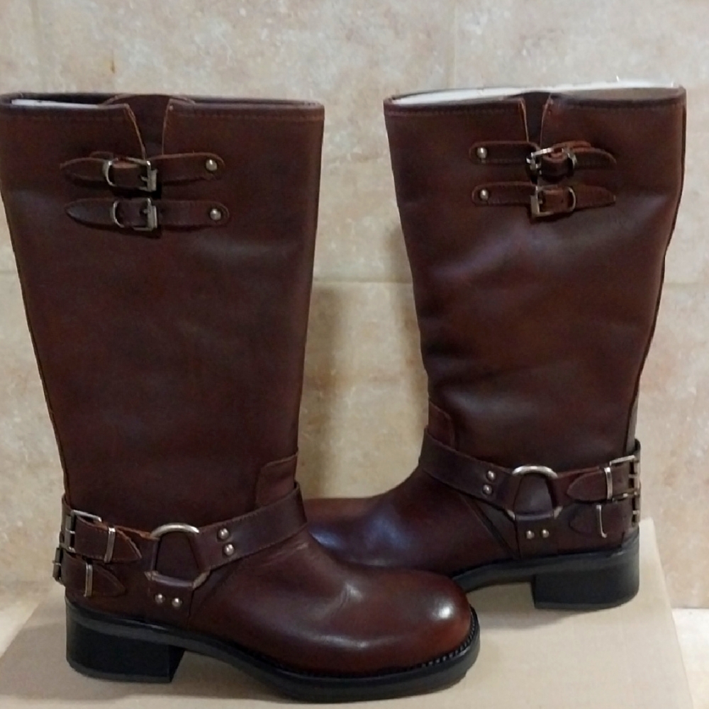 Steve Madden Brown Leather Astor Boots